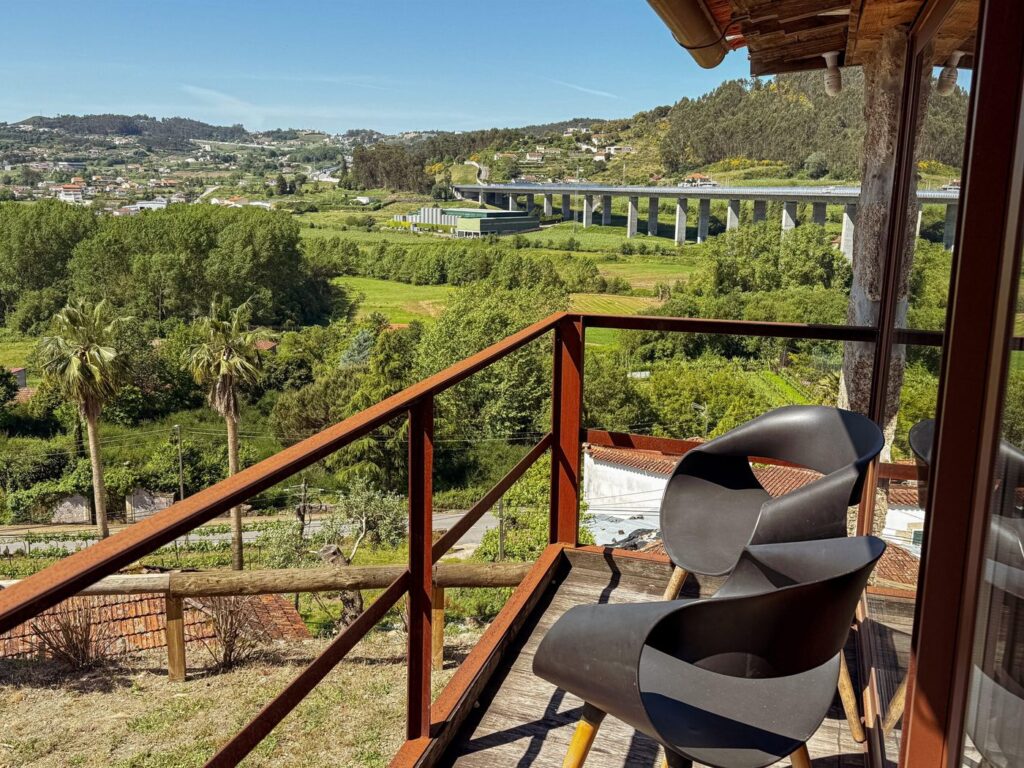 Varanda da Suite da Varanda, com vista sobre o vale
