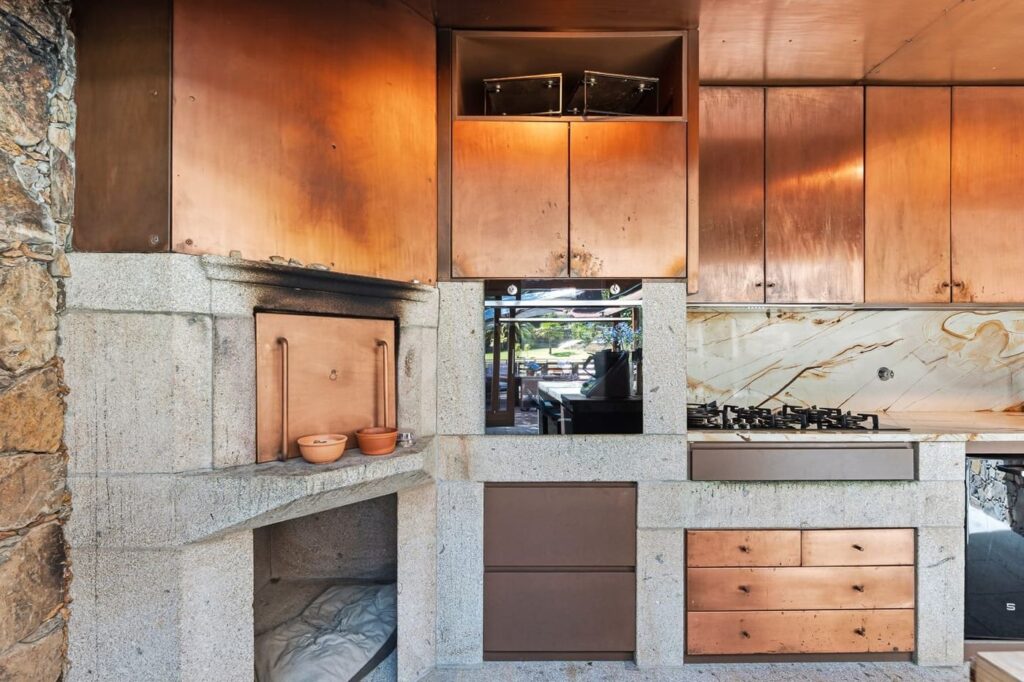 Forno a lenha da cozinha da Casa da Piscina